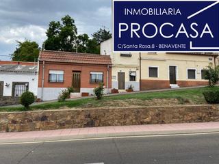 Casa adossada a Benavente
