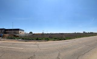 Terreny residencial a Del canal 135