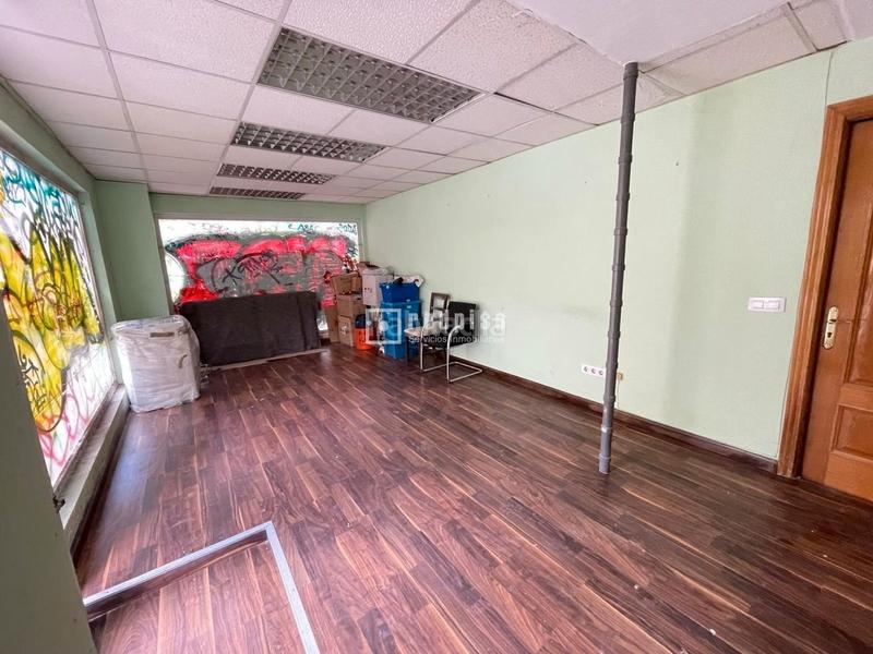 Foto 0032605f-d3fa-4a39-98ba-92a79aed5853. Business premise in Vista Alegre Madrid