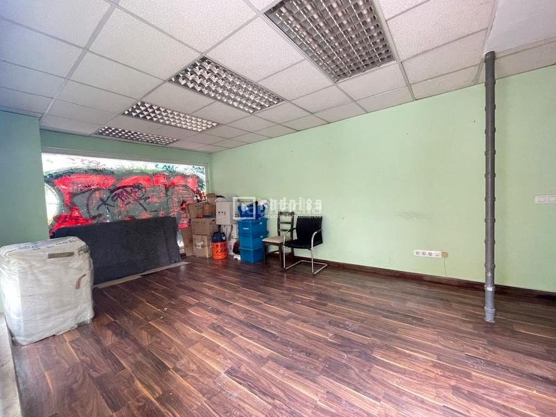 Foto 5112d8a6-611d-4e50-b3c9-ece93d1c1e96. Business premise in Vista Alegre Madrid