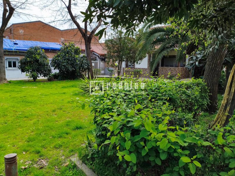 Foto ed782b14-4534-4d25-b51d-6115efa3b3d6. Casa amb calefacció a Puerta Bonita Madrid