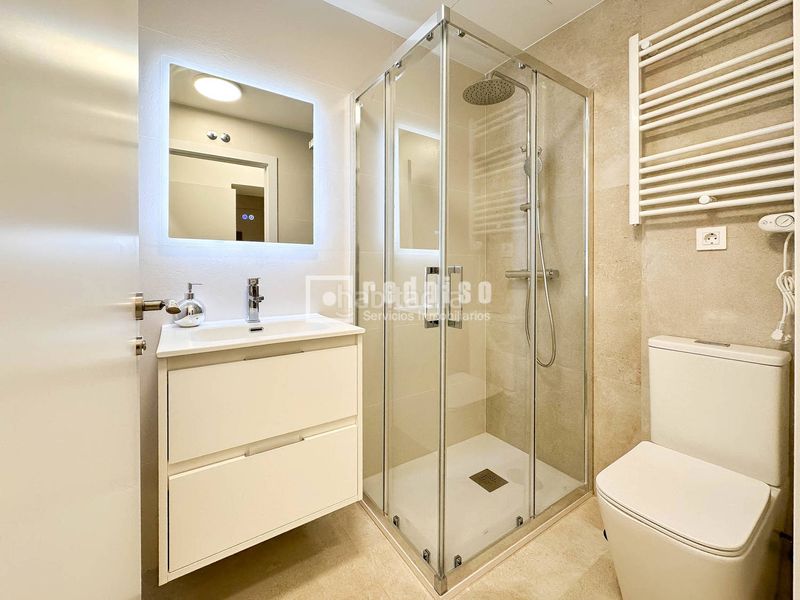Foto 61cbc965-c1eb-4c6a-abfd-6eb469cd9b8c. Rent flat with heating in Puerta Bonita Madrid