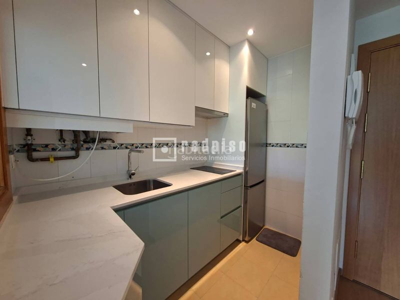 Foto 0babe9f1-024e-429c-8dc0-e6bcad9f1a2e. Flat with heating parking in Vista Alegre Madrid