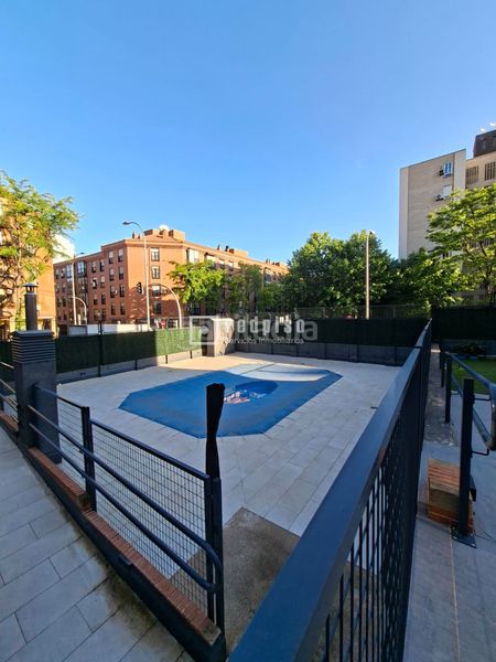 Foto bd4c931d-8ff1-4305-bd9a-0e734680914b. Flat with heating parking in Vista Alegre Madrid