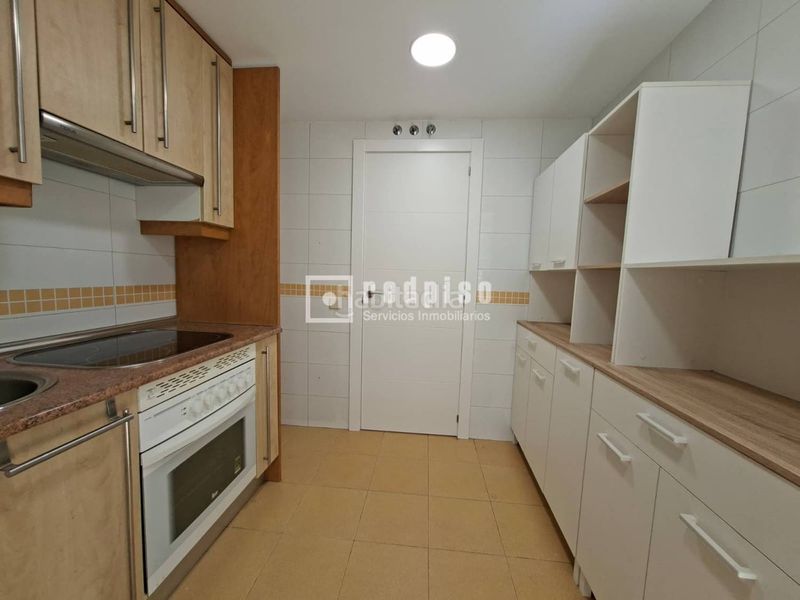 Foto 91dd5e29-41d3-46ed-af32-333d2969e30a. Piso en Puerta Bonita Madrid