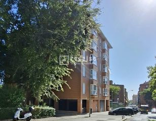 Piso en Vista Alegre. Repiso carabanchel eugenia de montijo vende