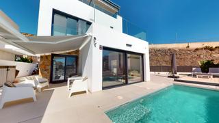 Casa in El Hornillo. Te presentamos esta impresionante villa ubicada en una de las zo