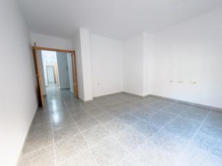 Planta baixa en Casco Antiguo. En pleno centro de guilas, a pocos pasos de la avenida juan car