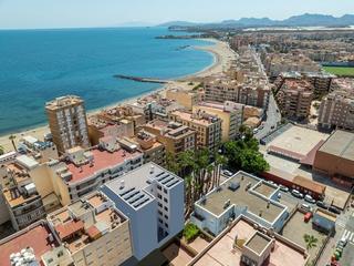 Etagenwohnung in Casco Antiguo. El edificio vela es una exclusiva promoción residencial situada