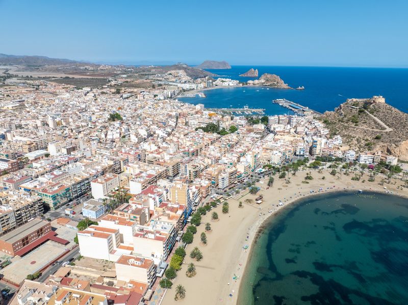 Foto ad226ae9-5b29-466c-bb58-9106b403ae39. Pis amb aparcament a Casco Antiguo Águilas