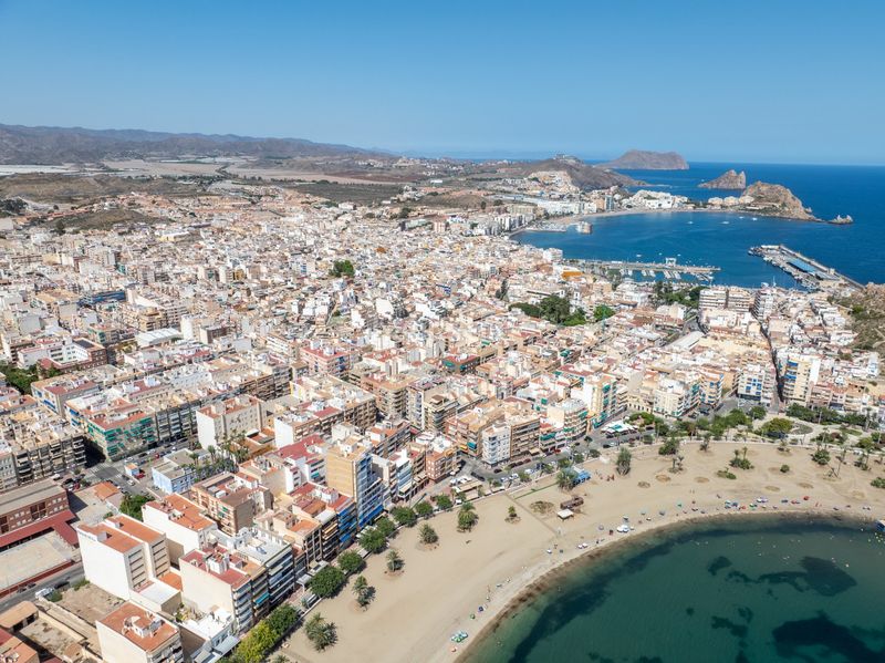 Foto d6f2e716-bd8e-4c66-b3de-1bfb905b8d8c. Pis amb aparcament a Casco Antiguo Águilas