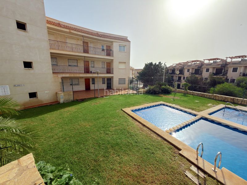 Foto 1092fdb3-dbb1-4ab3-bb49-4f67dc1ed5b1. Planta baixa amb calefacció aparcament piscina a Águilas