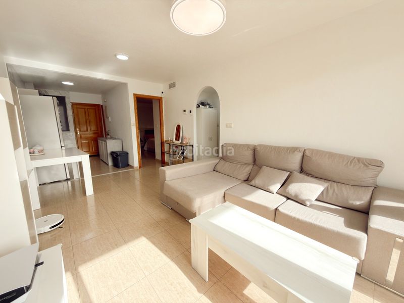 Foto a9447275-7218-479d-9a13-24b0e3436e8a. Planta baixa amb calefacció aparcament piscina a Águilas