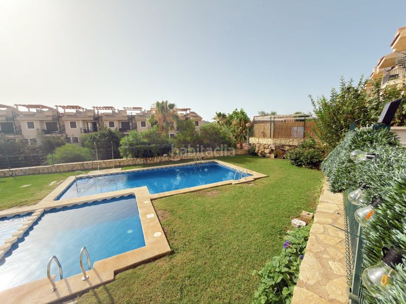 Foto fdf33038-fa05-4961-ab99-a4dd1167d526. Planta baixa amb calefacció aparcament piscina a Águilas