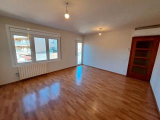 Location Appartement  Passeig de la pau. Es lloga pis cèntric de 3 habitacions