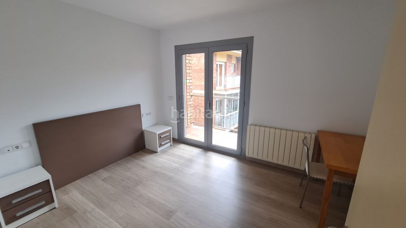 Foto 5eb9cd33-a070-401a-b897-cb6d75f0ff1b. Rent flat with heating parking in Berga