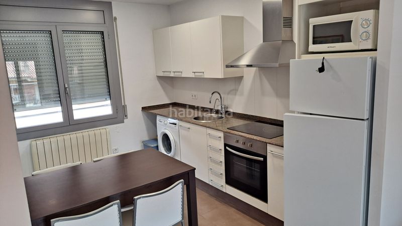 Foto ab1423a0-390e-433e-9beb-a3cedf16bbc6. Rent flat with heating parking in Berga