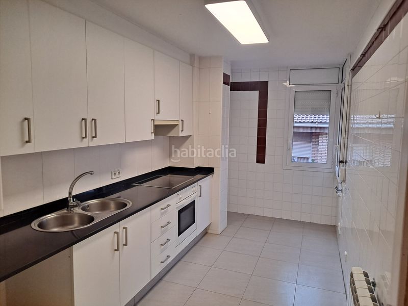 Foto 4df52a03-455f-4f80-8763-d9ba6efd24f6. Rent flat with heating in Berga
