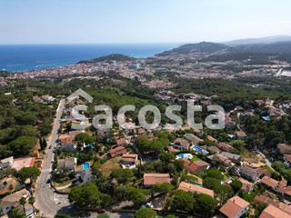 Terreny residencial a Residencial Blanes - Vistamar. Esquinero solar con panoramicai vistas al mar en lloret de mar