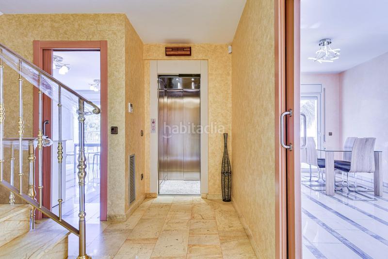 Foto 43fddff2-b00f-4859-b0a1-7a67676b726e. Chalet con riscaldamento parcheggio piscina in Montgoda Lloret de Mar