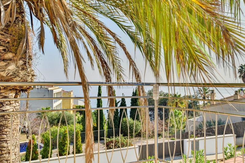 Foto b241d2bb-d0f5-4d45-af42-e05a3c7f6bf0. Chalet con riscaldamento parcheggio piscina in Montgoda Lloret de Mar