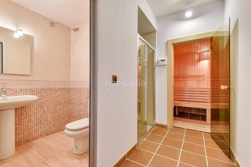 Foto cfb244a8-fa07-4603-85d3-5303d82f6c9d. Chalet con riscaldamento parcheggio piscina in Montgoda Lloret de Mar