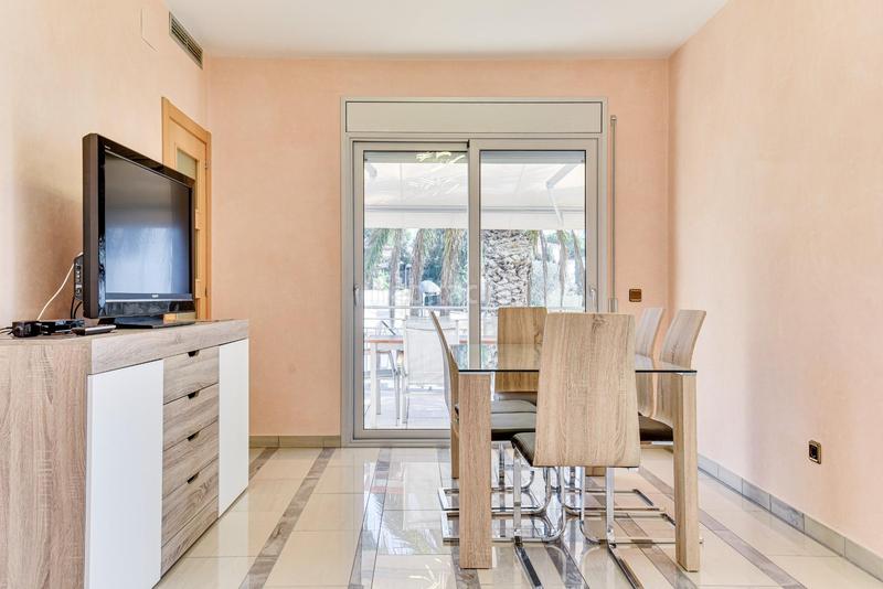 Foto d07514ee-01f1-4416-9774-34df30eb171d. Chalet con riscaldamento parcheggio piscina in Montgoda Lloret de Mar