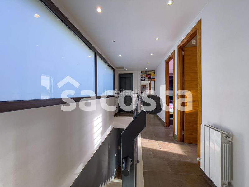 Foto f36ec816-fd9d-4b6c-bfb2-a7e2db28c2c8. Casa espectacular casa en mas mora, vivienda de lujo con piscina infinity en Tordera