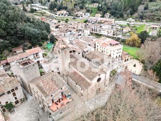 Casa a Osor. Casa rural con licencia turística en osor, cataluña