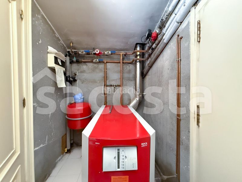Foto 05df7a50-65a1-490d-a9d7-7ddadca5a844. Casa a calle gavines 3 a Montgoda Lloret de Mar