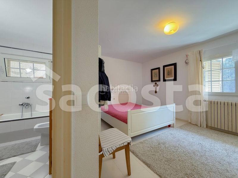 Foto 06260457-88c1-49c7-af34-972323a3f50c. Casa a calle gavines 3 a Montgoda Lloret de Mar