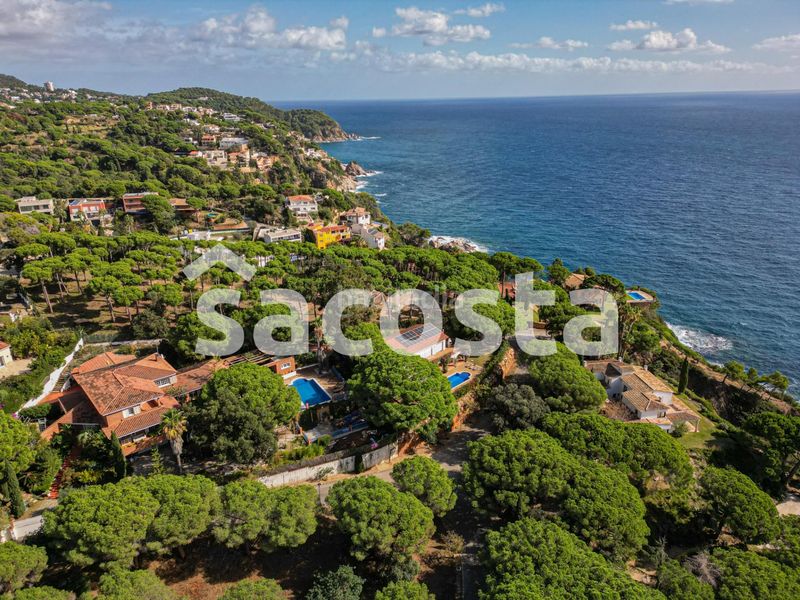 Foto 16c77b39-614c-4d5e-999a-ccc4ac6f7f5c. Casa a calle gavines 3 a Montgoda Lloret de Mar