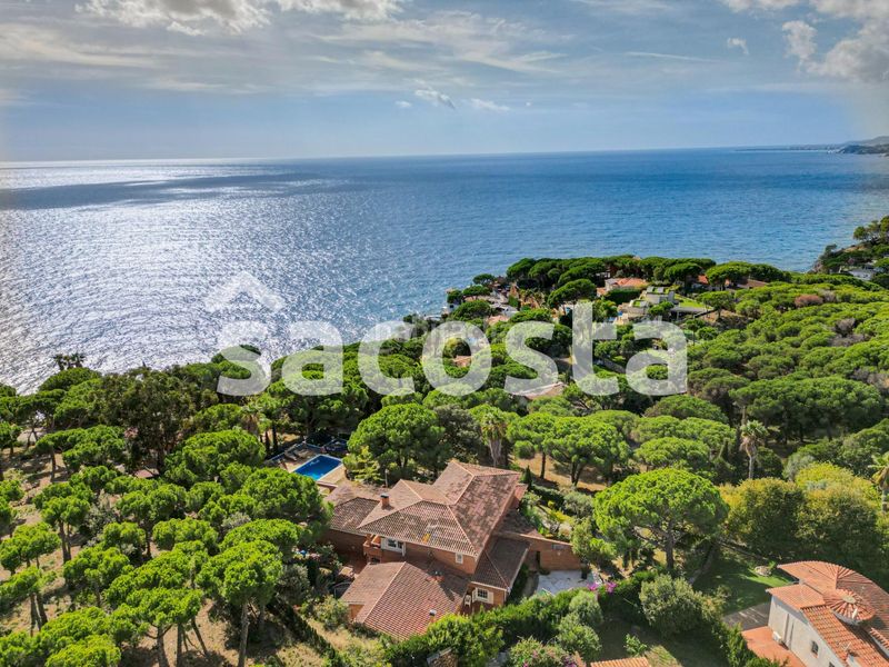 Foto 58d8272b-403d-436e-833b-8e7298d93e20. Casa a calle gavines 3 a Montgoda Lloret de Mar