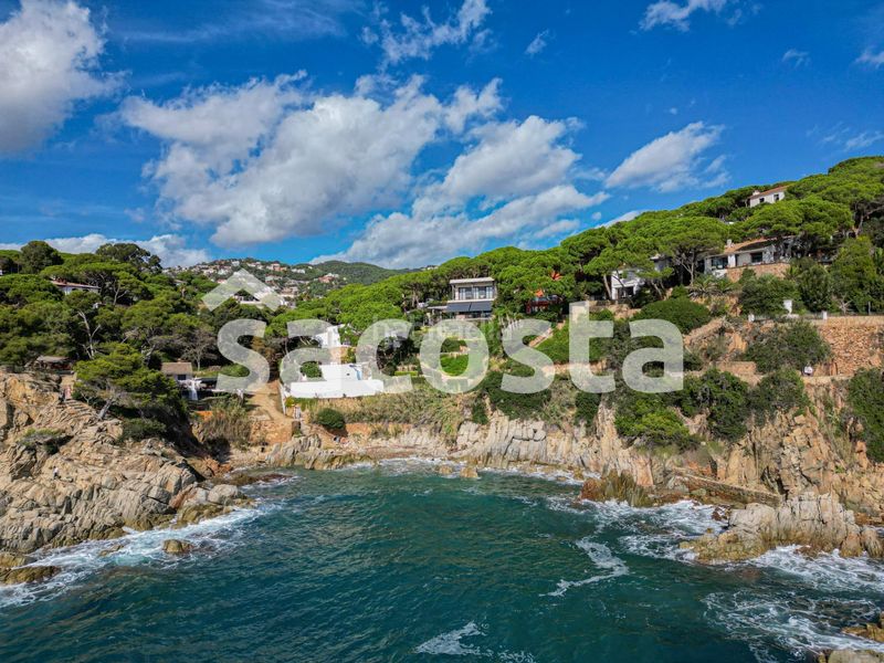 Foto 852ef7e2-0701-4b55-820d-e71e43b6f0f9. Casa a calle gavines 3 a Montgoda Lloret de Mar