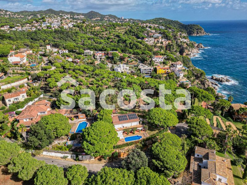 Foto 97c520d4-a13a-4862-8563-c3c193b80a3b. Casa a calle gavines 3 a Montgoda Lloret de Mar