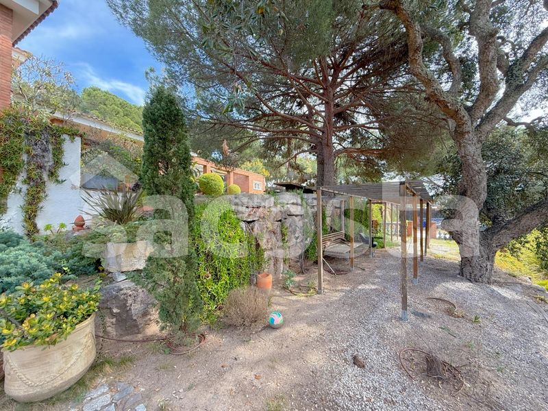 Foto c8e987b0-98e9-4c60-b2de-1742022fb59d. Casa a calle gavines 3 a Montgoda Lloret de Mar
