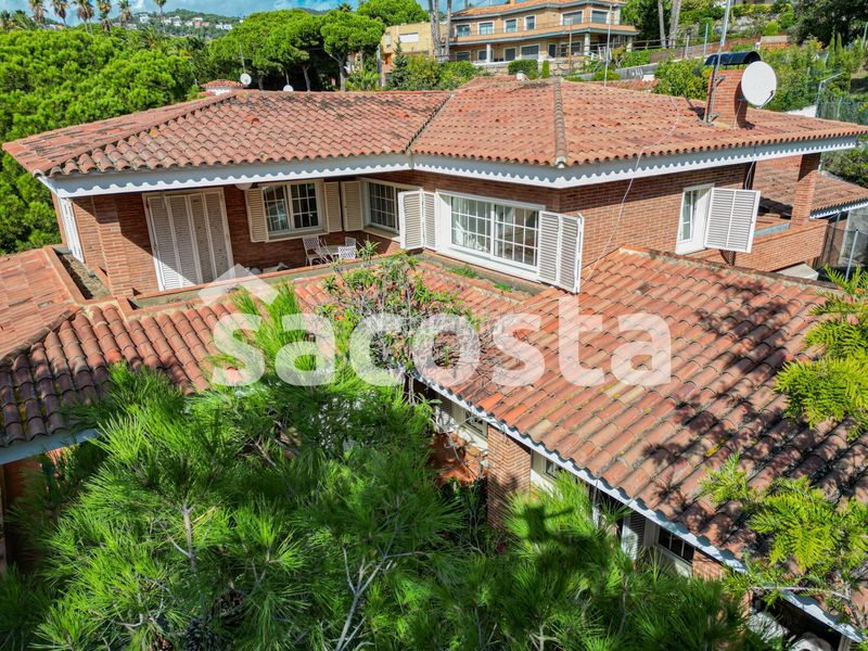 Foto def7b205-f19b-4d0e-93d3-f14ed285f4a3. Casa a calle gavines 3 a Montgoda Lloret de Mar