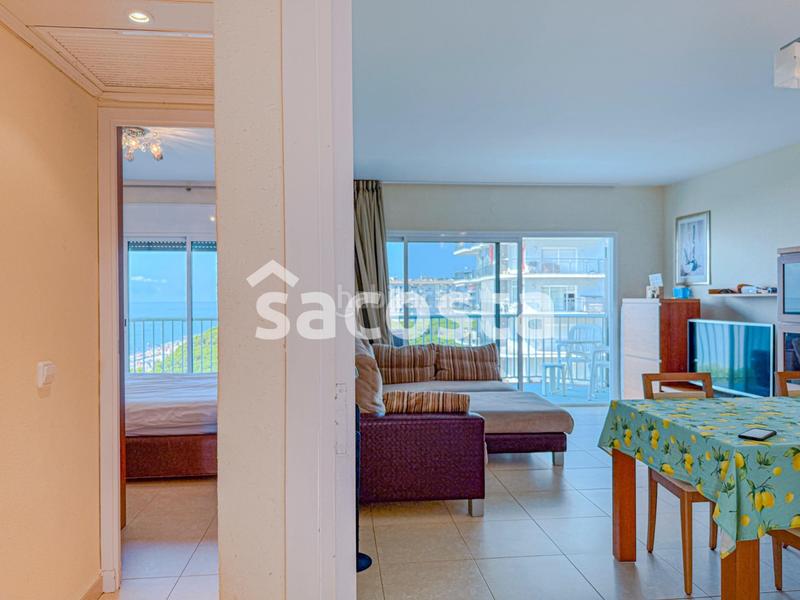 Foto 37bf9259-4394-4f1b-addd-bf6840087ff0. Appartamento con parcheggio piscina in Els Pins Blanes