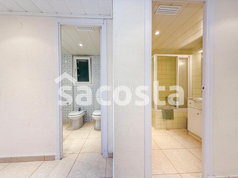 Foto 77767e73-dfc1-4eb6-8037-613e3463d2e0. Appartamento con parcheggio piscina in Els Pins Blanes