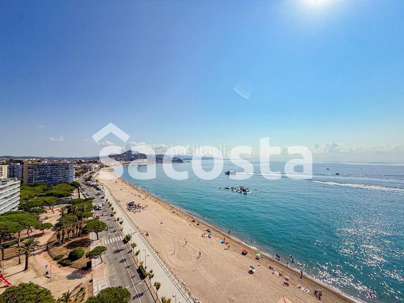 Foto 8adf1793-338f-44f8-b8d9-e027ff03fe7b. Appartamento con parcheggio piscina in Els Pins Blanes