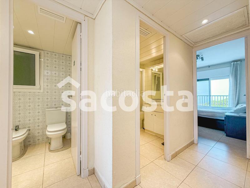 Foto 8d95afe3-3d55-4978-8127-5502a093cde7. Appartamento con parcheggio piscina in Els Pins Blanes