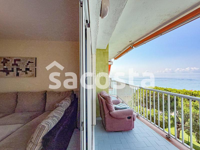 Foto 9c6fadc4-166a-44d5-82c0-509b322b537b. Appartamento con parcheggio piscina in Els Pins Blanes