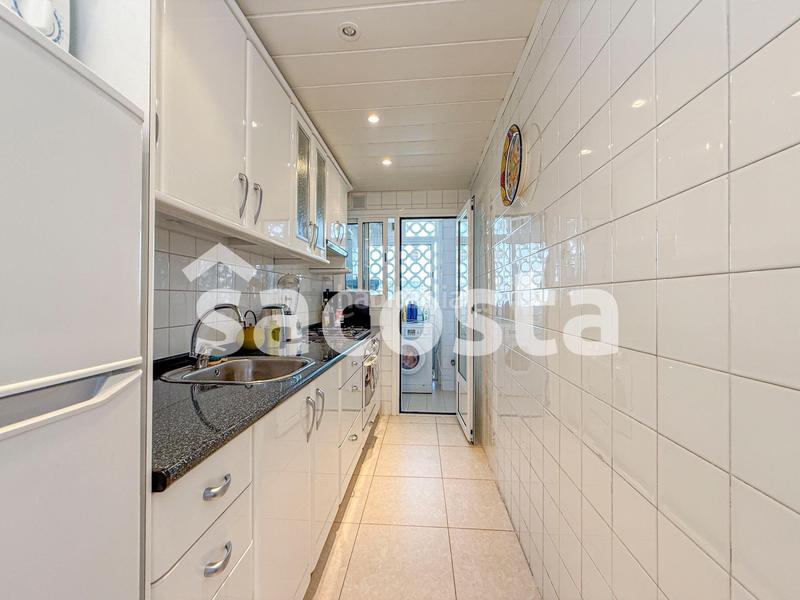 Foto d5b7d88d-821a-4b4b-bce1-0fe764797b42. Appartamento con parcheggio piscina in Els Pins Blanes