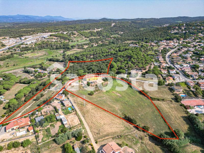 Foto f252f56a-f183-4242-adb2-5f89c4db7a6e. Masía  con encanto ideal para turismo rural en Tordera