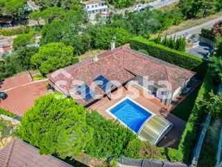 Haus  Carrer aiguablava. Encantadora casa en lloret de mar  zona los pinares