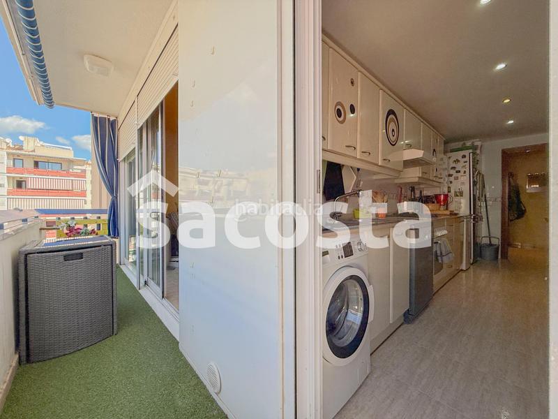 Foto 3ee1254d-2c7d-4bc0-a3a5-32e281cee415. Appartamento con riscaldamento parcheggio in Els Pavos Blanes