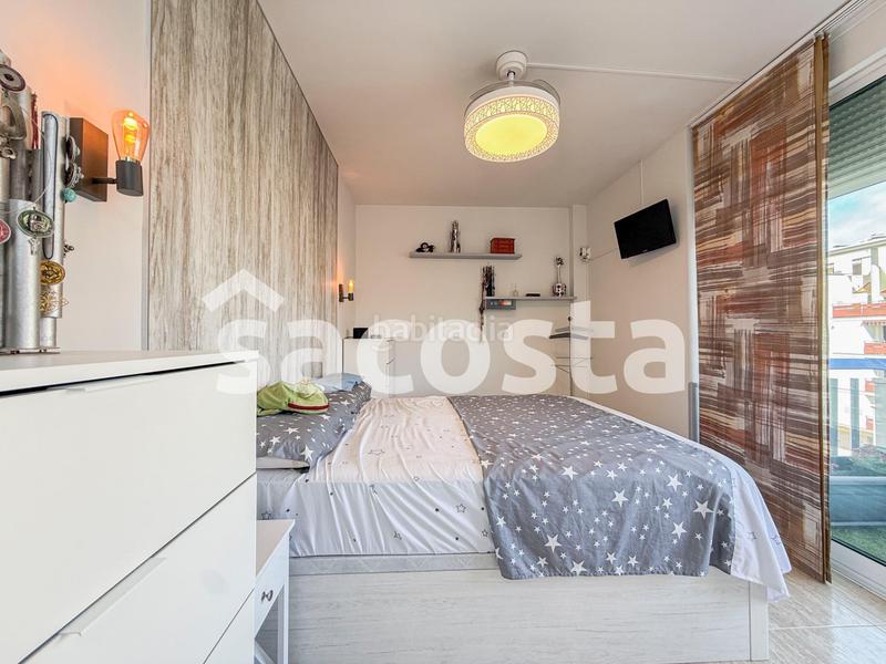 Foto 4dff2253-3f49-44cc-95f4-135155a4c3e7. Appartamento con riscaldamento parcheggio in Els Pavos Blanes