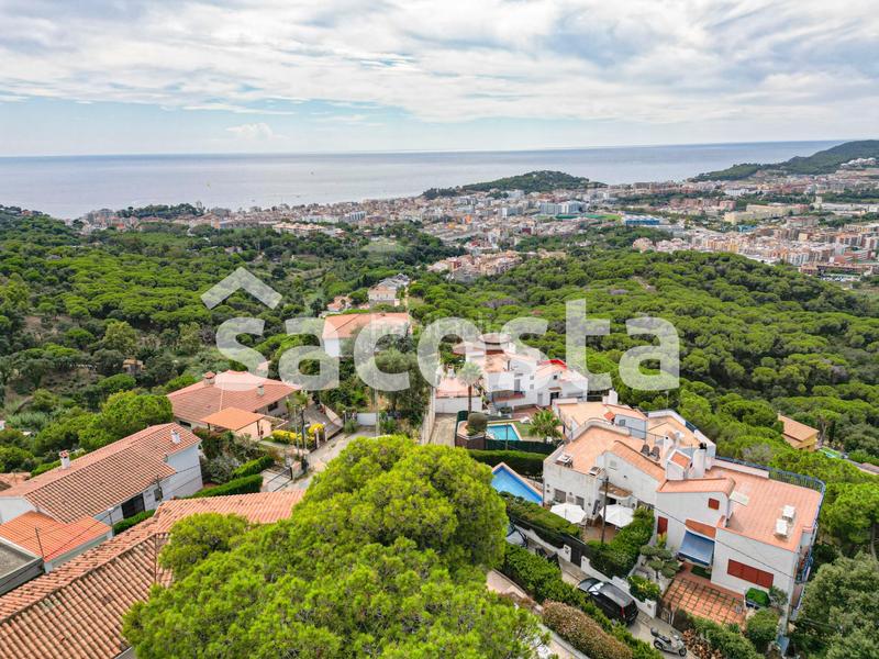 Foto ca1d61dc-b23c-4dae-b573-ae1465ed5e22. Maison avec chauffage parking piscine dans Roca Grossa Lloret de Mar
