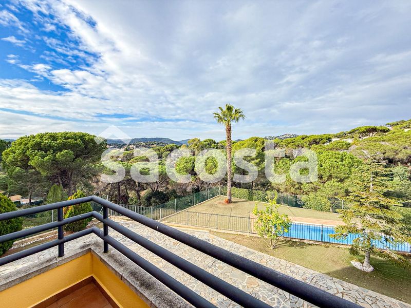 Foto 1ec9c719-50f1-40d8-ab77-fc1382c41c0f. Casa amb calefacció aparcament piscina a Lloret Verd - Els Pinars Lloret de Mar