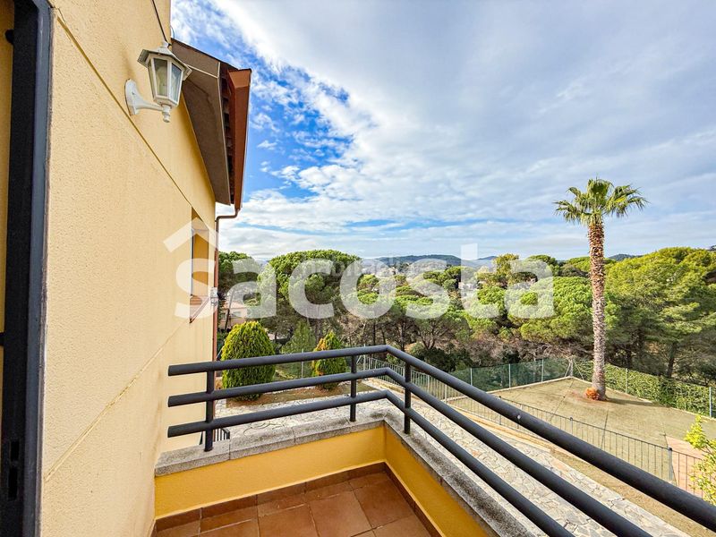 Foto 2865117e-5142-4401-a13a-3728f0f6a5fa. Casa amb calefacció aparcament piscina a Lloret Verd - Els Pinars Lloret de Mar